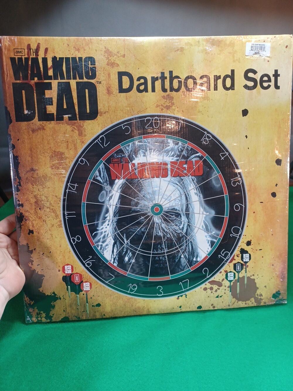 The Walking Dead ORIGINAL 2013 Tournament Size Dart Board Zombie New AMC SEALED